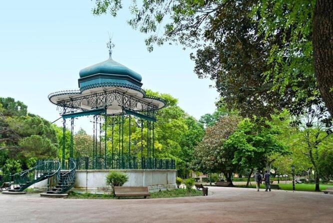Apartamento Bem Localizado Para Familias & Amigos Lejlighed Lisboa